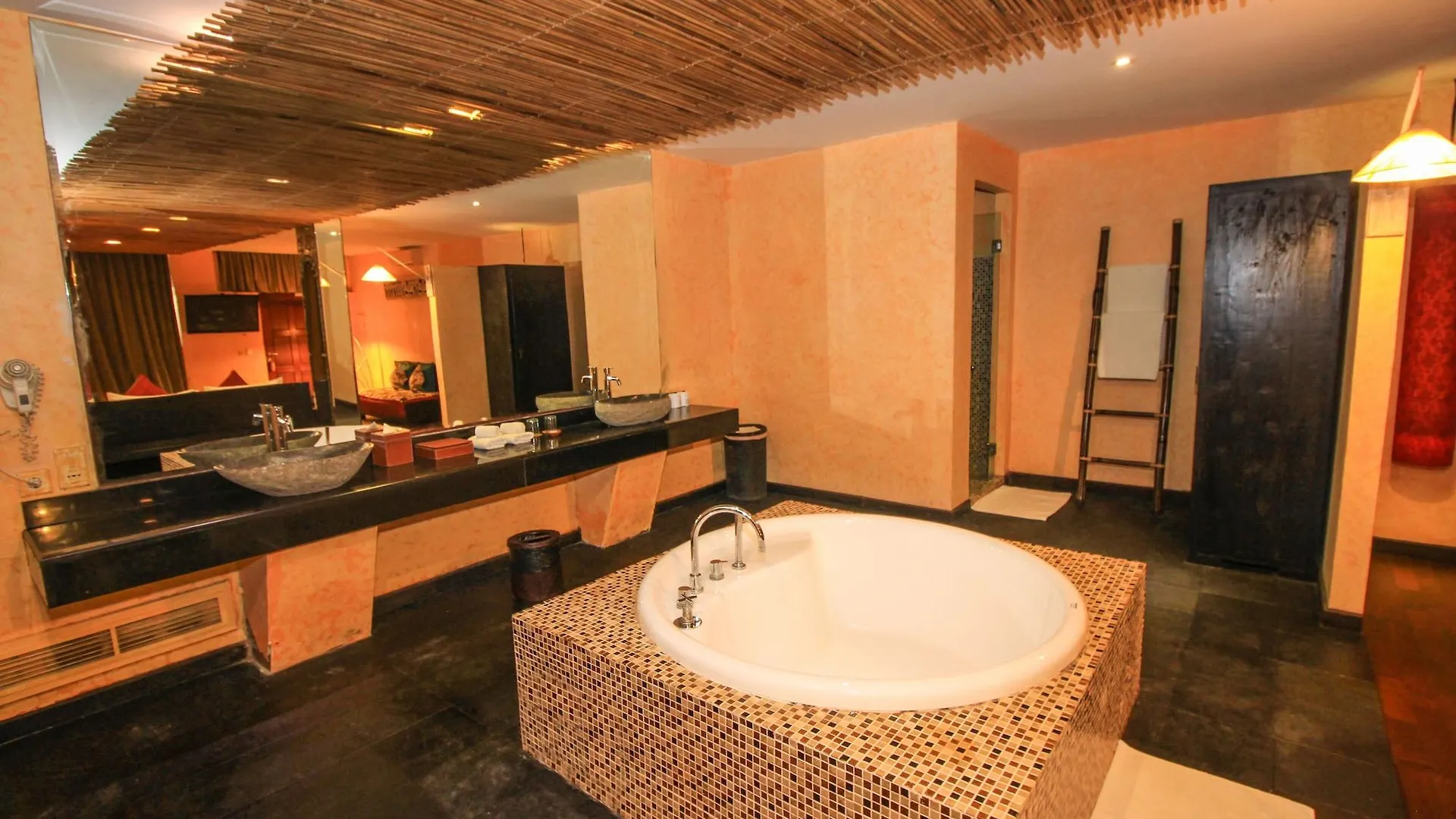 Kupu Kupu Jimbaran Beach Club & Spa By Loccitane
