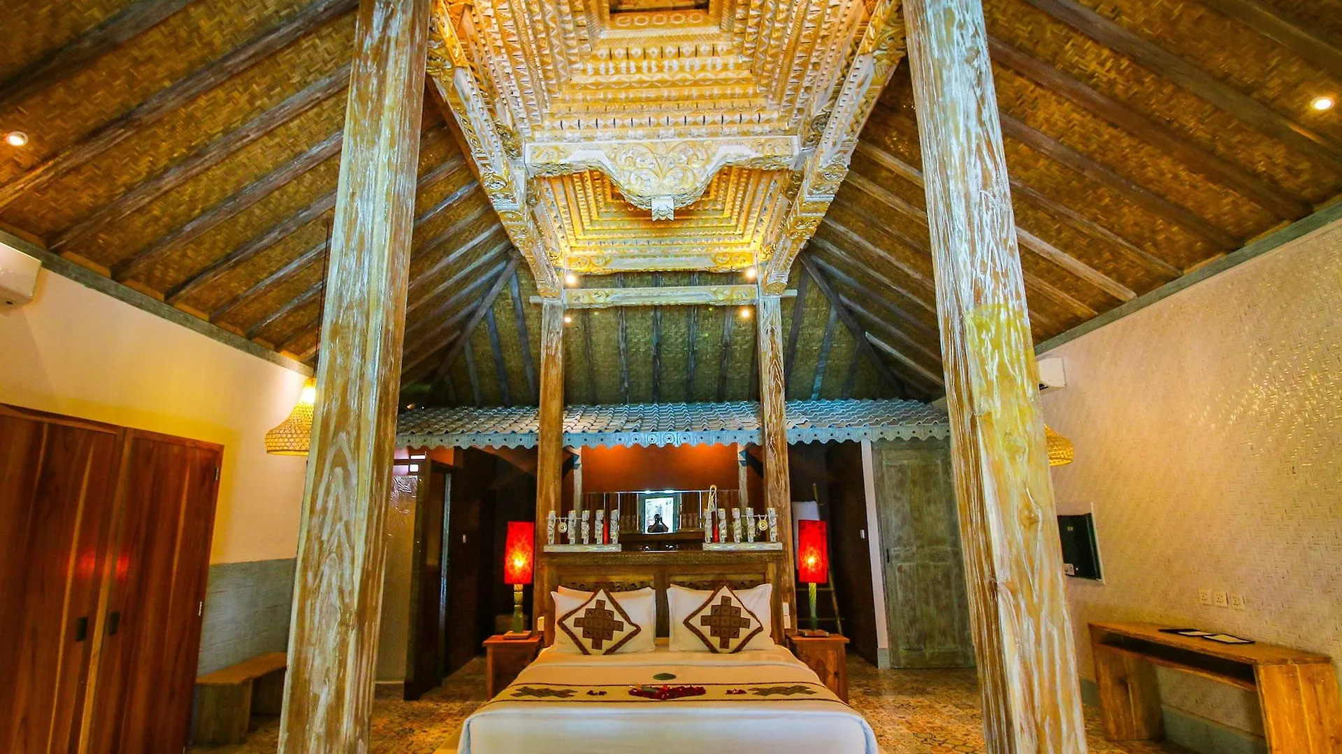 Hotel Kupu Kupu Jimbaran Beach Club & Spa By Loccitane