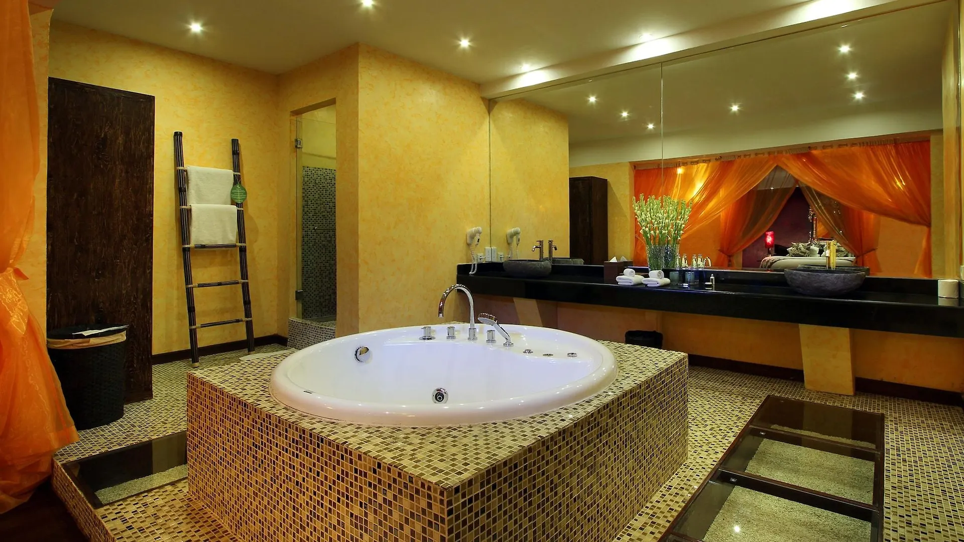 Kupu Kupu Jimbaran Beach Club & Spa By Loccitane 4*, Jimbaran (Bali) Indonesia