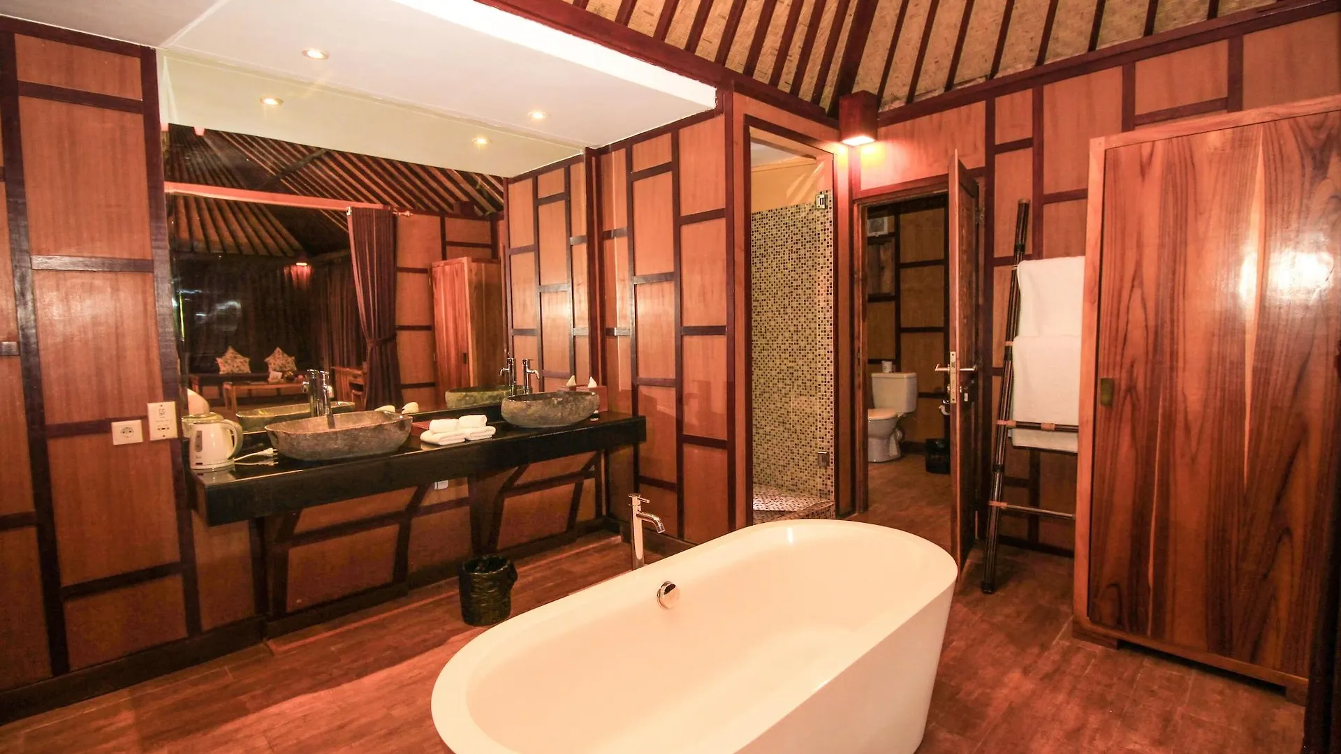Kupu Kupu Jimbaran Beach Club & Spa By Loccitane